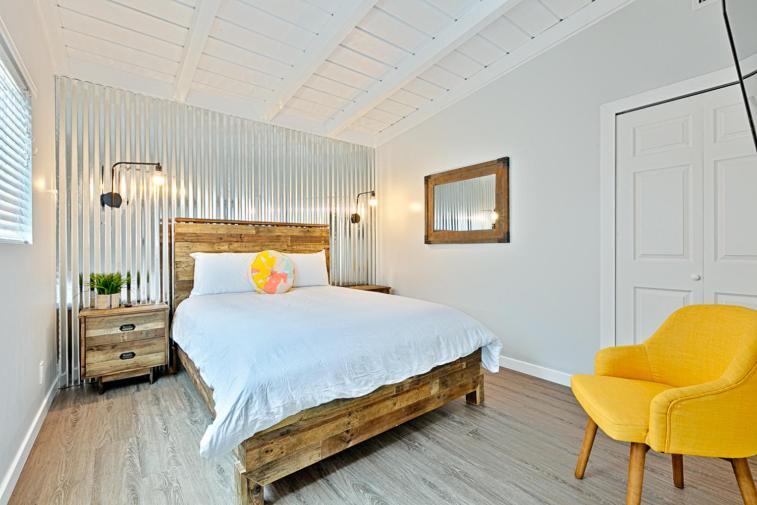 Shores Perfection - Spa, Ac, Pet Friendly, Parking, Fire Pit & Massive Private Yard! Casa de férias
