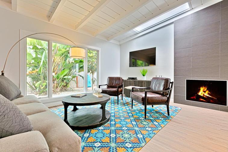 Shores Perfection - Spa, Ac, Pet Friendly, Parking, Fire Pit & Massive Private Yard! Casa de férias San Diego